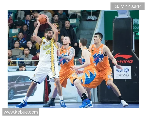 上海哔哩哔哩与浙江广厦的精彩对决比分分析与赛后点评